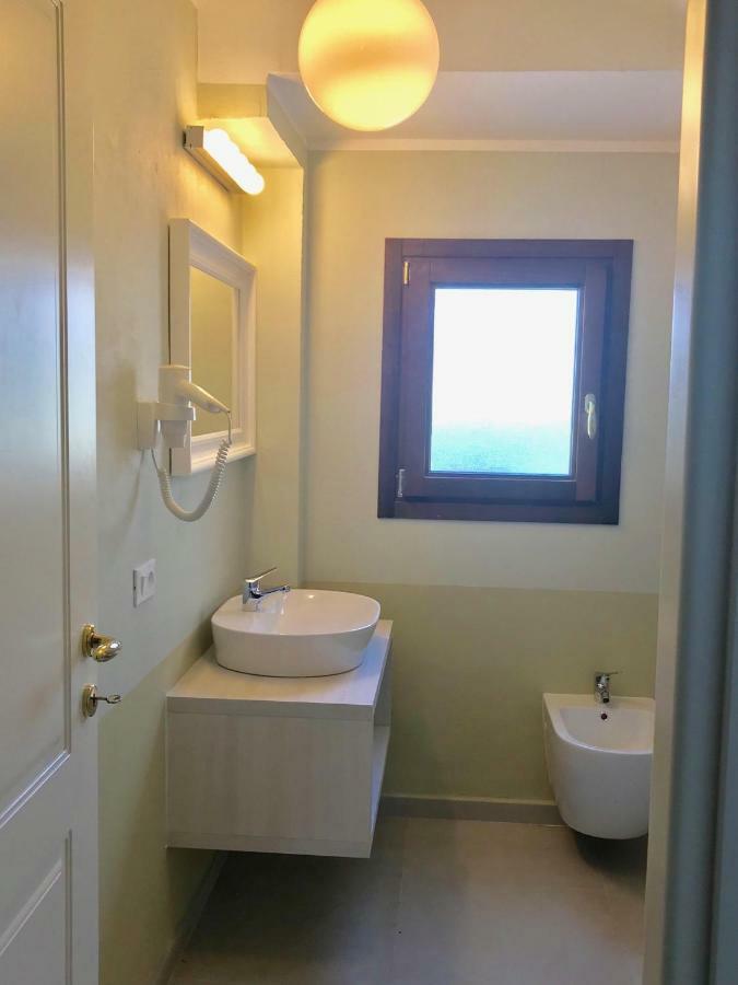 Esmeralda'S Rooms Porto San Paolo  Luaran gambar